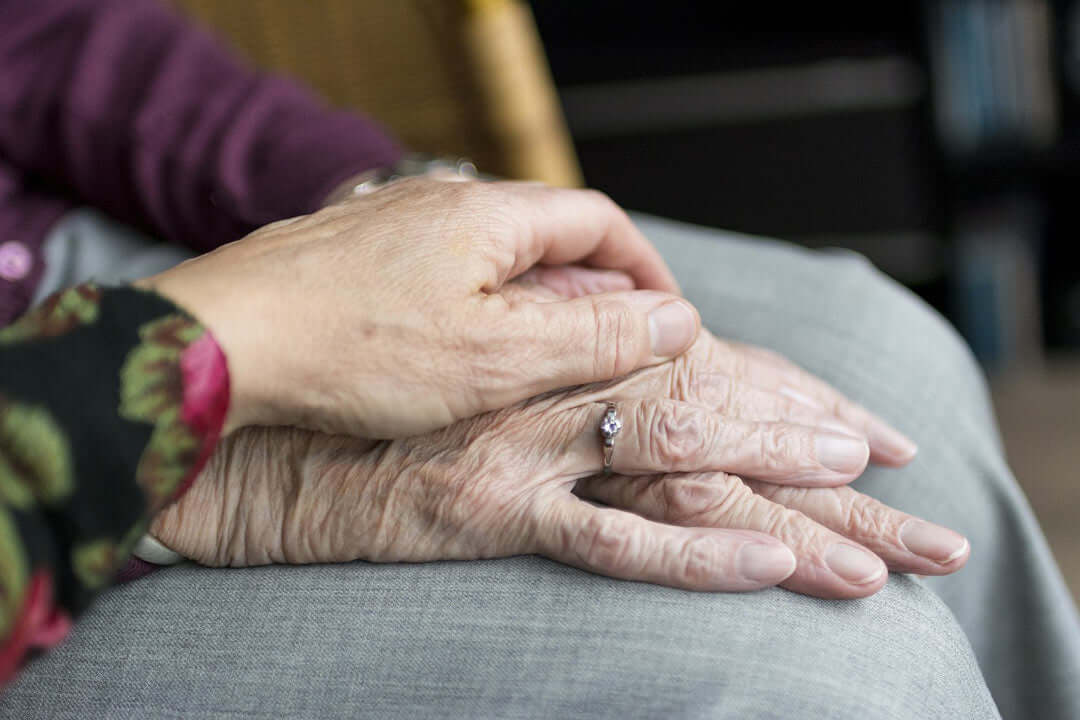 Is Honey Safe for Seniors? Simple Ways to Enjoy It at Any Age